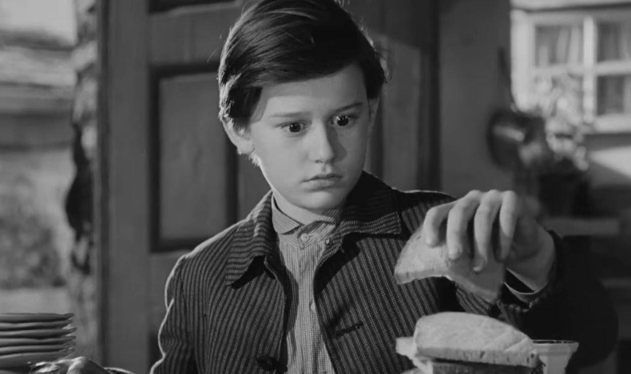 Screenshot from How Green Was My Valley (1941)