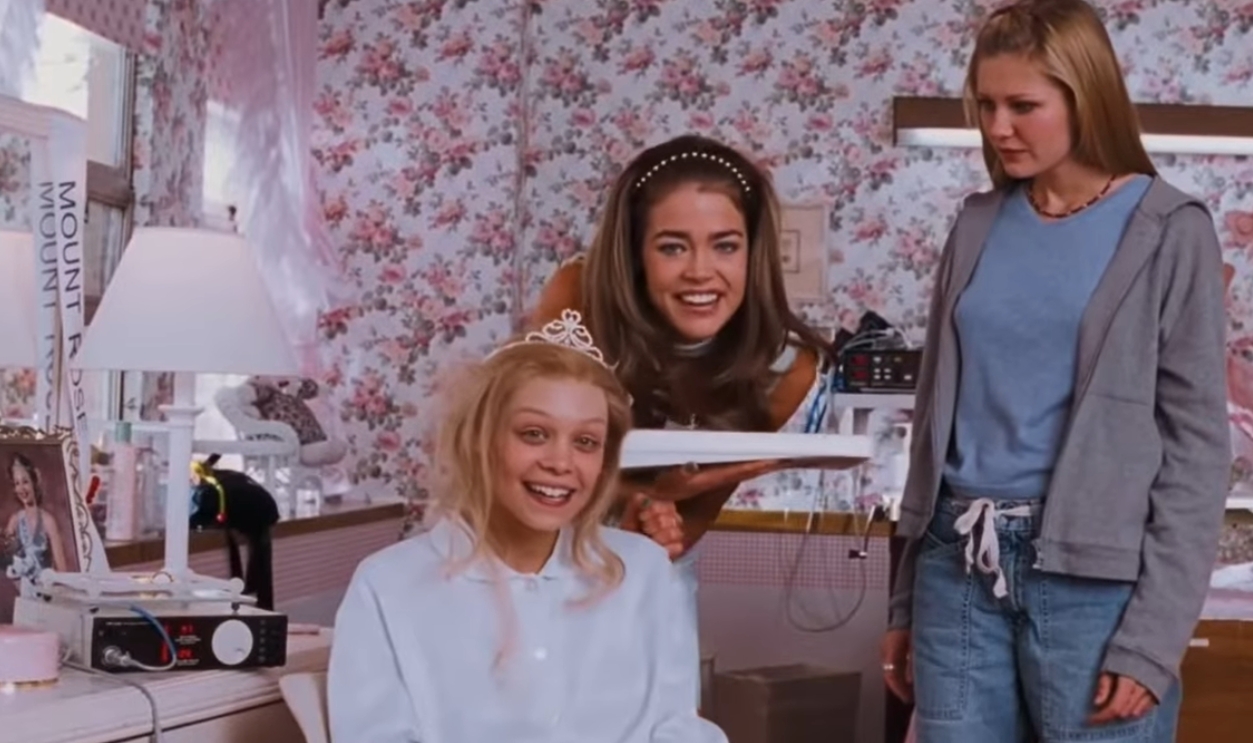 Screenshot from Drop Dead Gorgeous (1999)