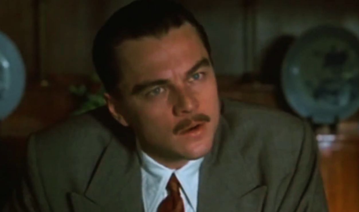 Leonardo DiCaprio – Howard Hughes – The Aviator (2004)