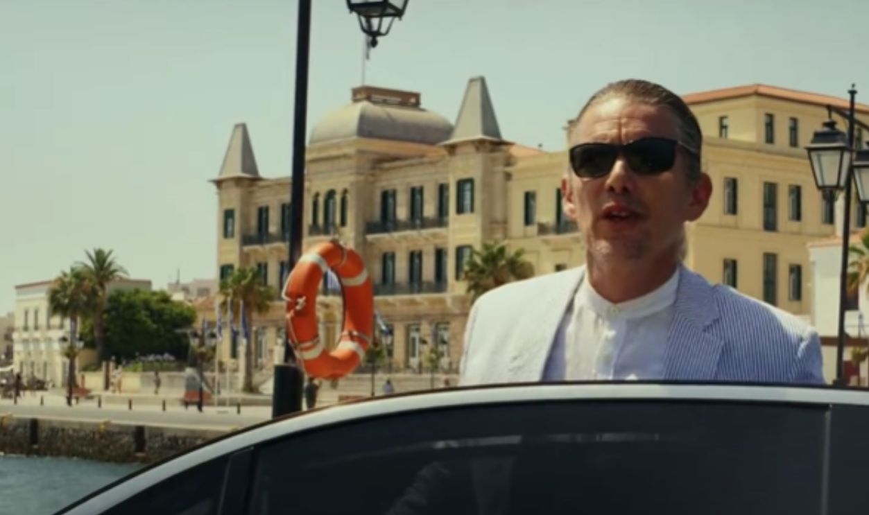 Screenshot from Glass Onion: A Knives Out Mystery (2022)