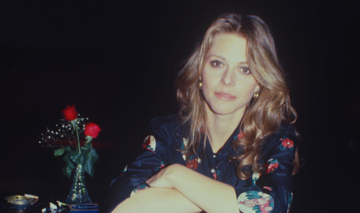 Gettyimages - 529287913, Lindsay Wagner Lindsay Wagner posing for the photo; circa 1970; New York.