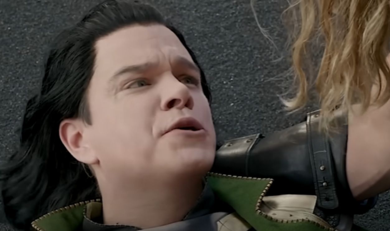 Screenshot from Thor: Ragnarok (2017)