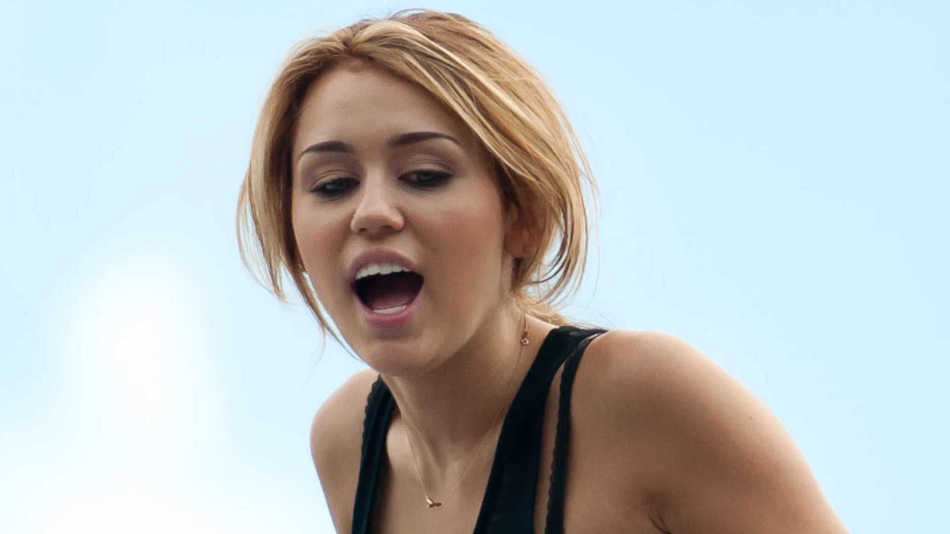 File:Miley Cyrus @ MMVA Soundcheck 04.jpg