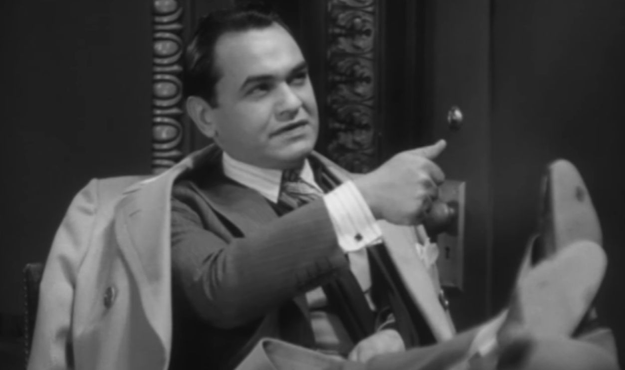 Screenshot from Little Caesar (1931)