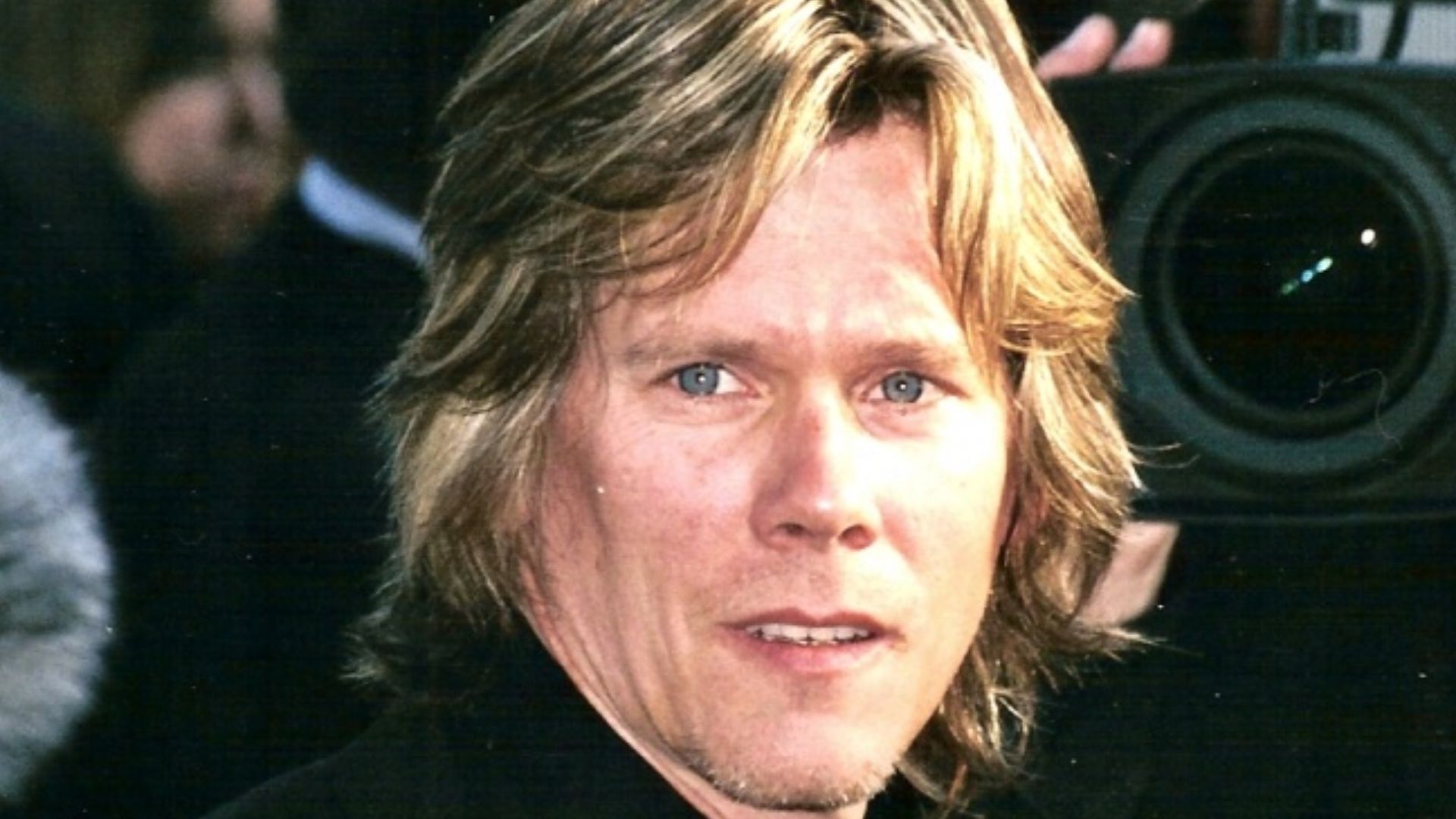 File:Kevin Bacon Cannes 2004.jpg