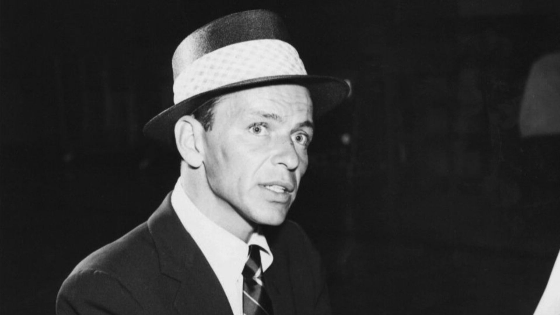 File:Frank Sinatra in 1955.jpg