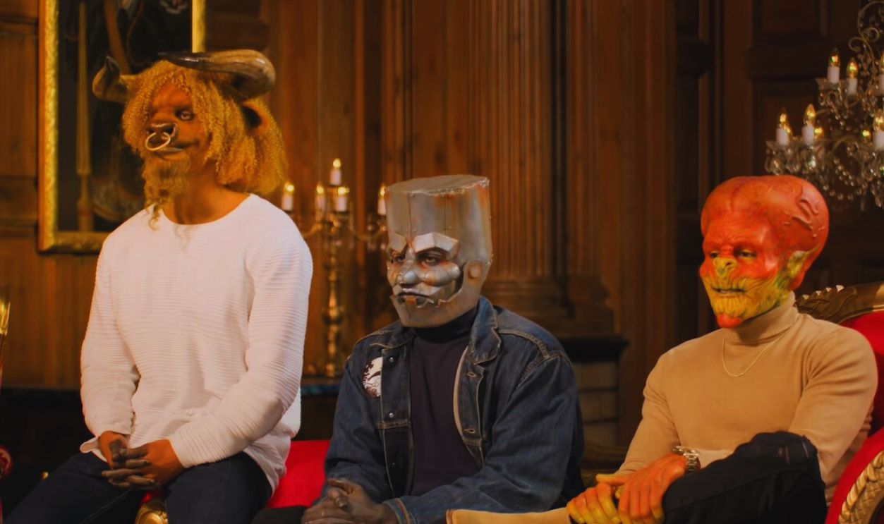 Screenshot from Sexy Beasts (2021)