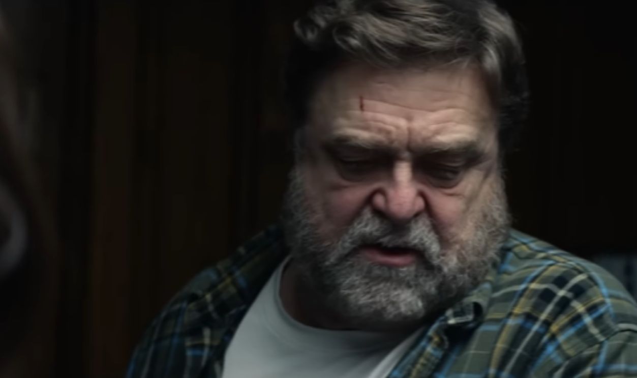 Screenshot from 10 Cloverfield Lane (2016)