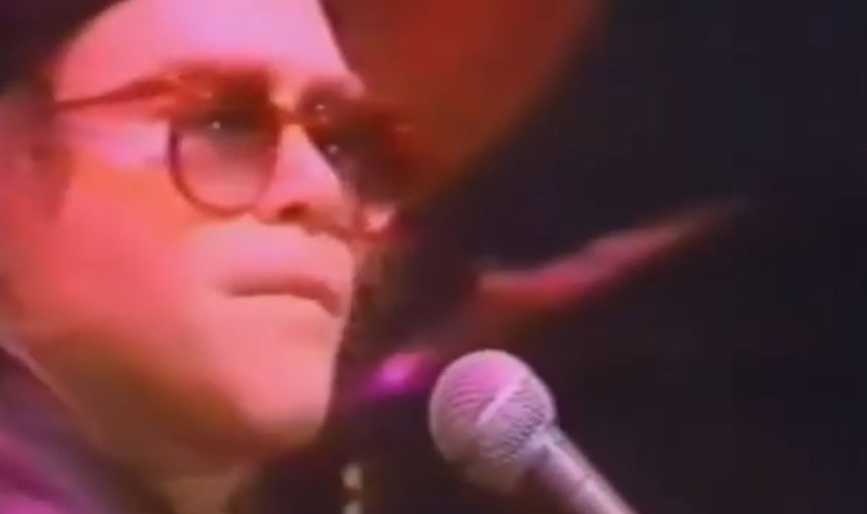 Elton John: “Island Girl”