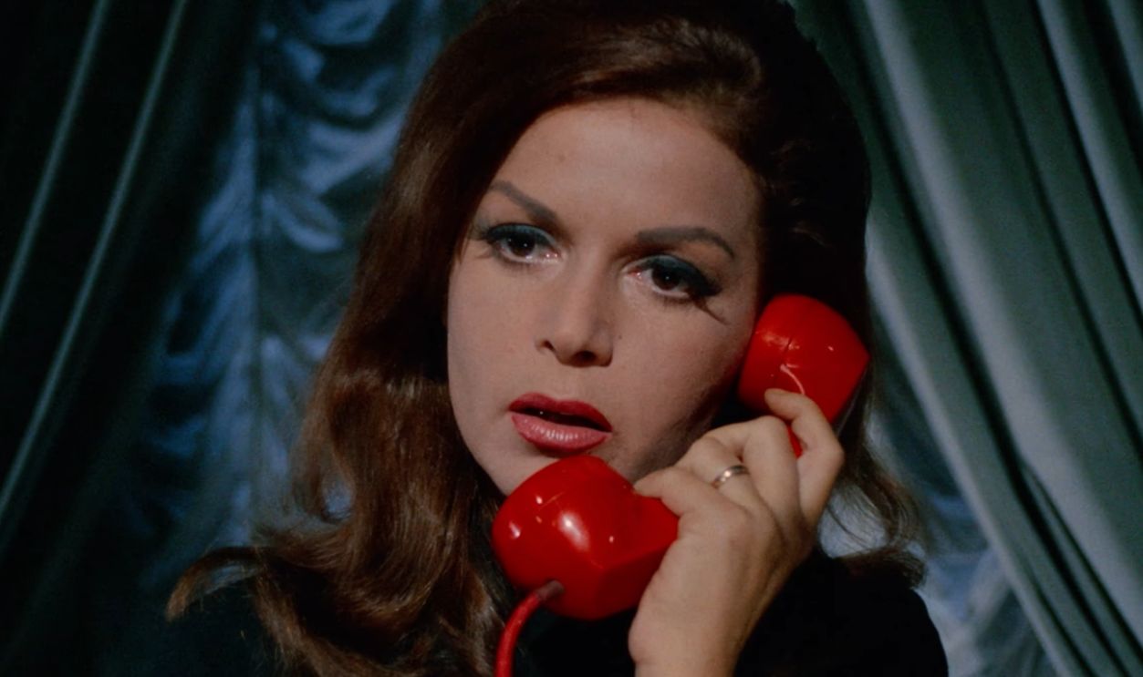Screenshot from Blood and Black Lace (1964)