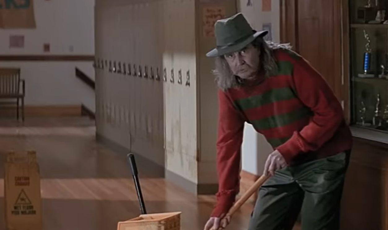 Screenshot from Scream (1996)