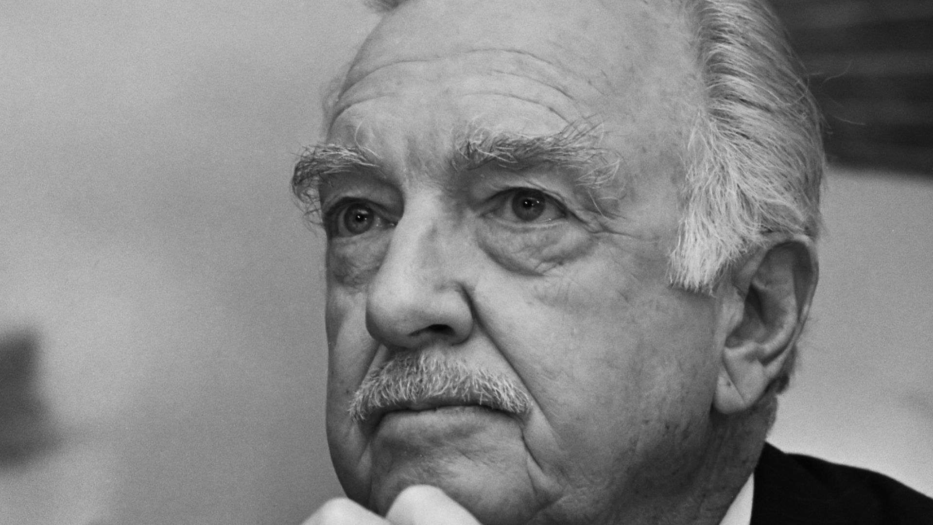 File:Walter Cronkite (1985).jpg