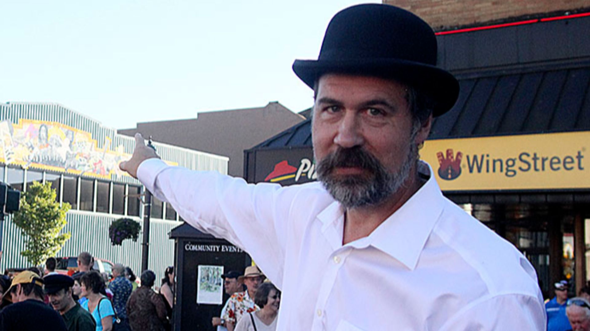 File:Krist Novoselic in Aberdeen.jpg