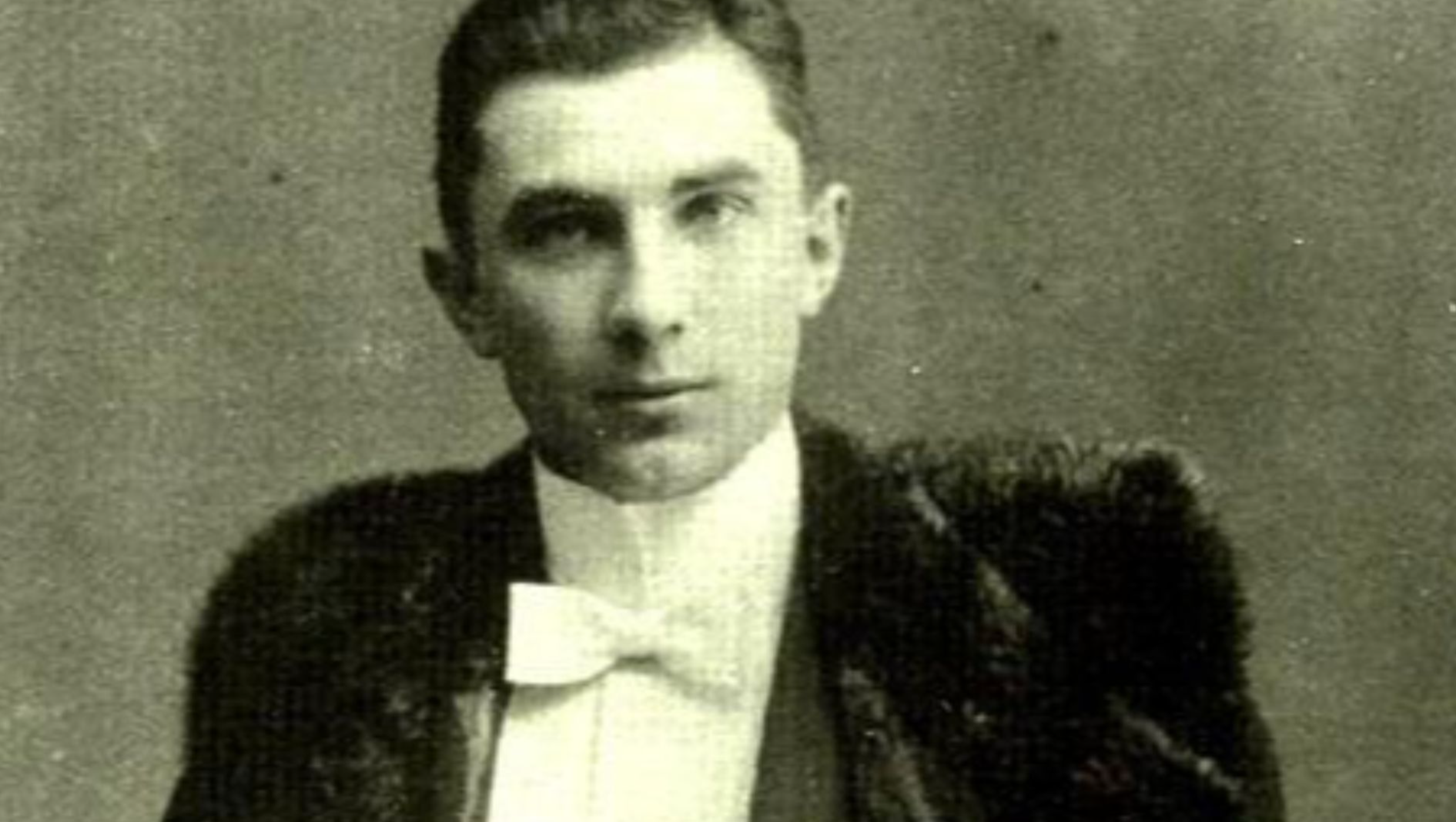 File:Bela Lugosi 18.jpg