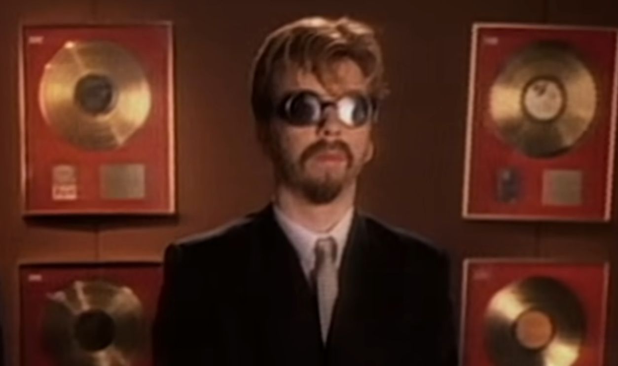 Sweet Dreams (Are Made of This)