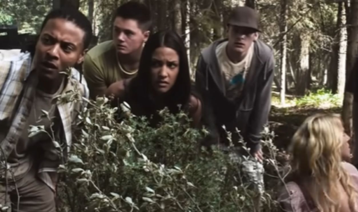 Screenshot from Tucker & Dale vs Evil (2010)