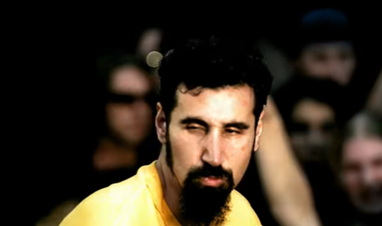 “Chop Suey!” – System of a Down (2001)