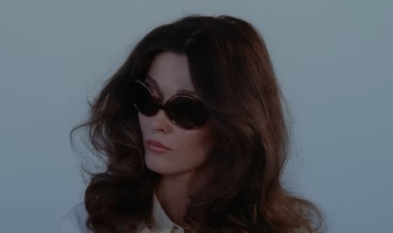 Screenshot from Invasion of the Bee Girls (1973)