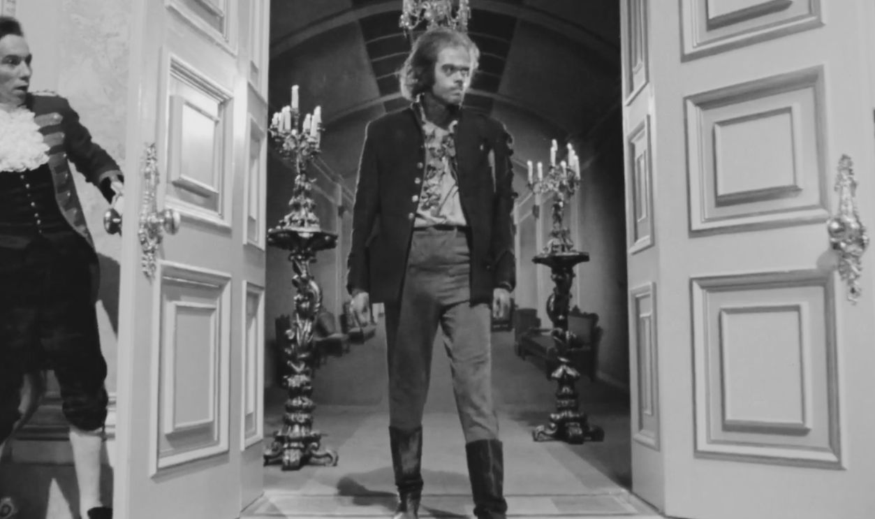 Screenshot from Frankenstein: The True Story (1973)