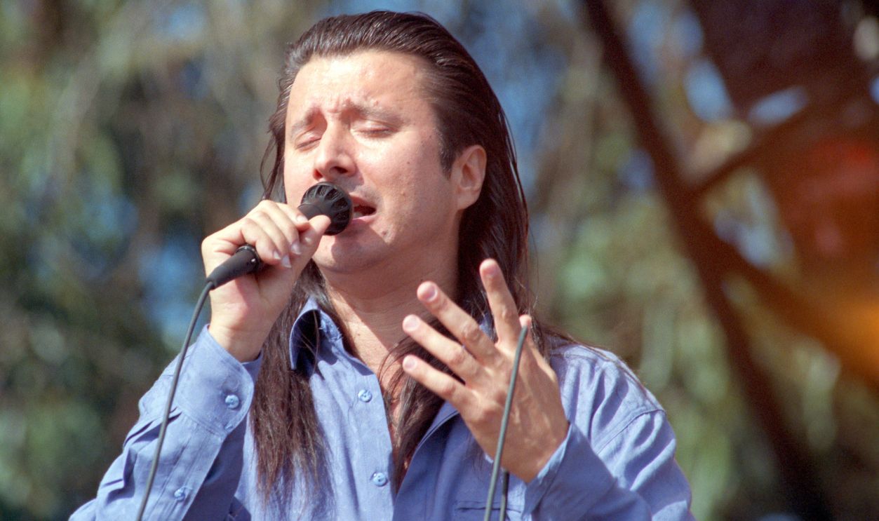 Steve Perry of Journey performs during the Laughter, Love & Music concert dedicated to rock promoter Bill Graham at the Polo Fields in Golden Gate Park on November 3, 1991 in San Francisco, California.