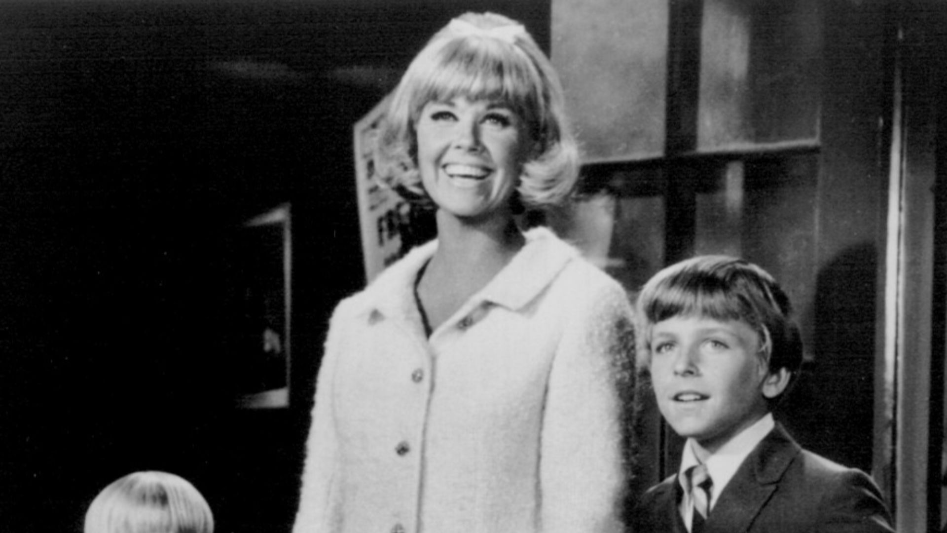 File:Doris Day Show main cast 1968.jpg