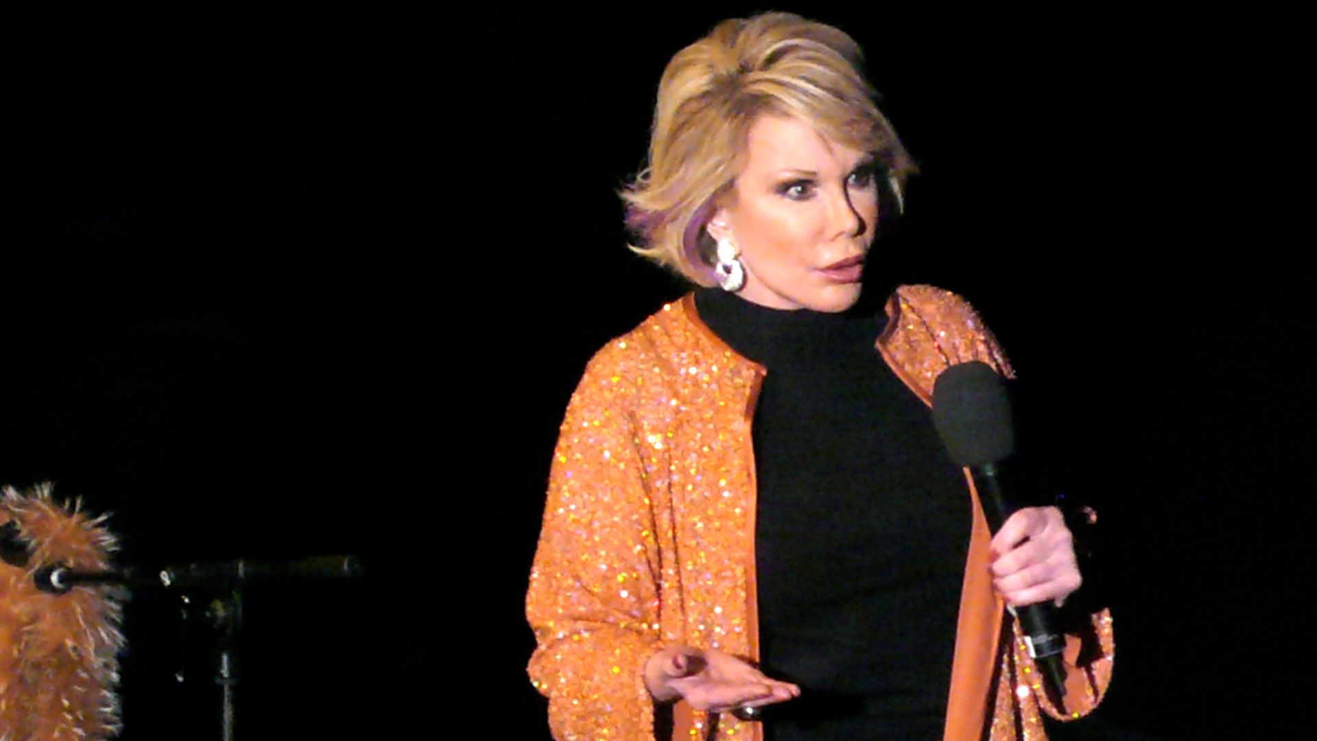 File:Joan Rivers at Udderbelly 09.jpg