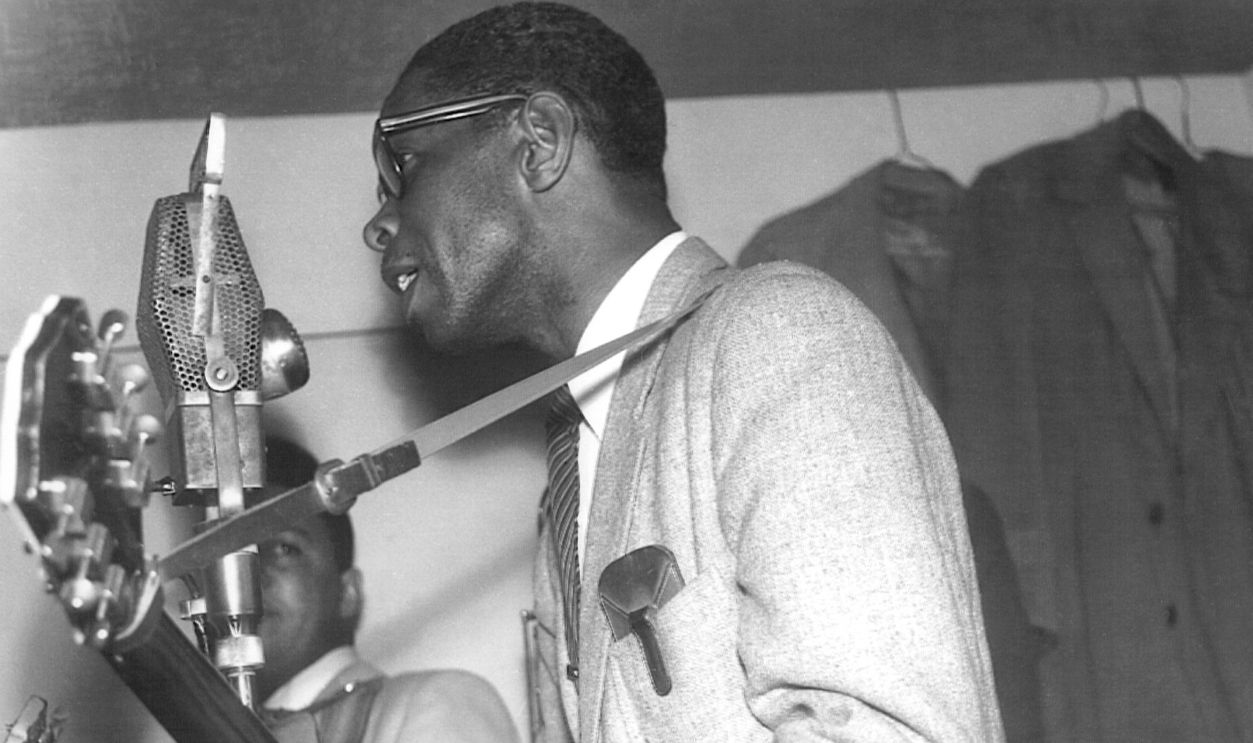 Gettyimages - 74277631, Elmore James American blues guitarist Elmore James, circa 1960. 
