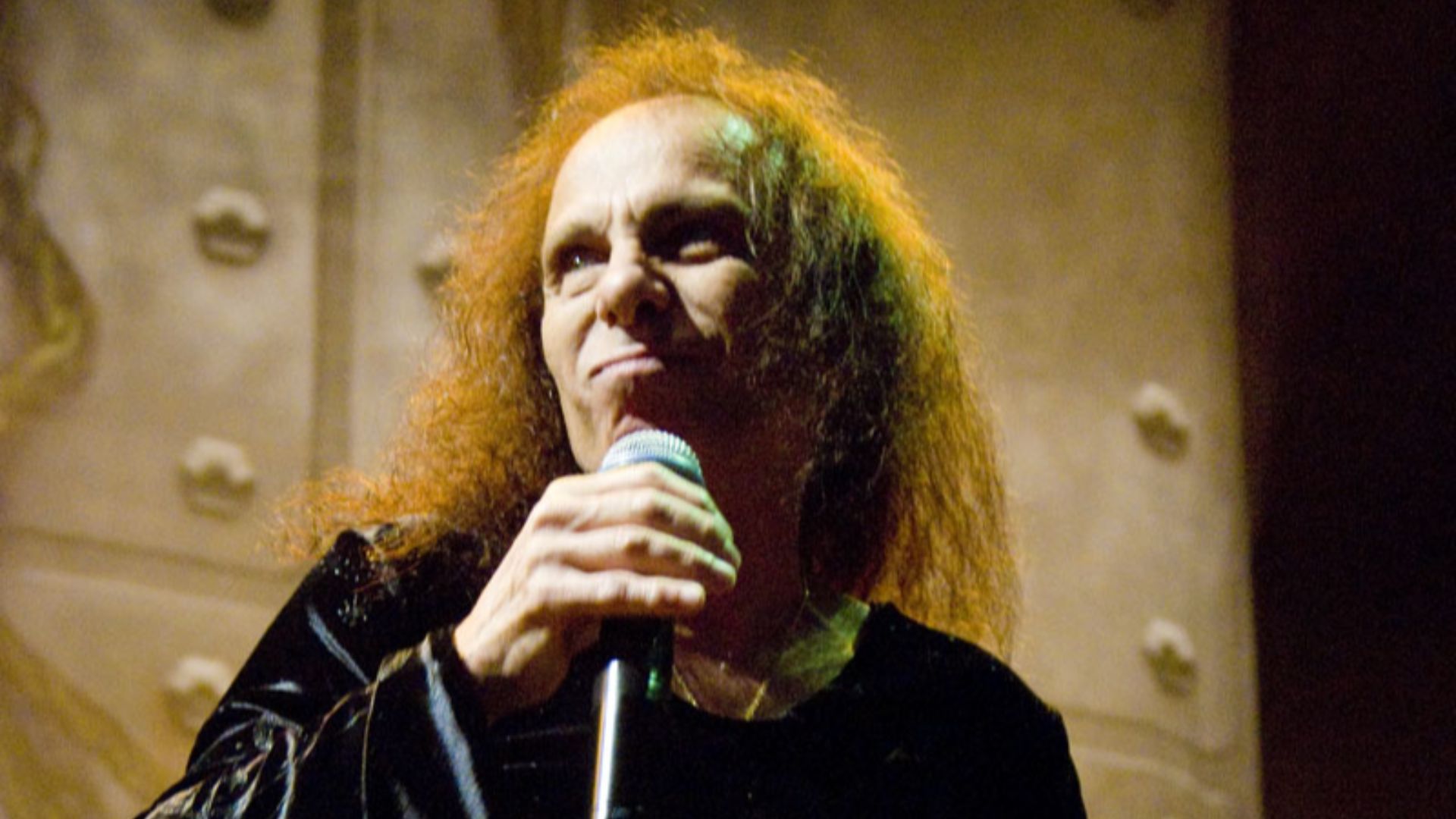 File:Ronnie-James-Dio Heaven-N-Hell 2009-06-11 Chicago Photoby Adam-Bielawski.jpg