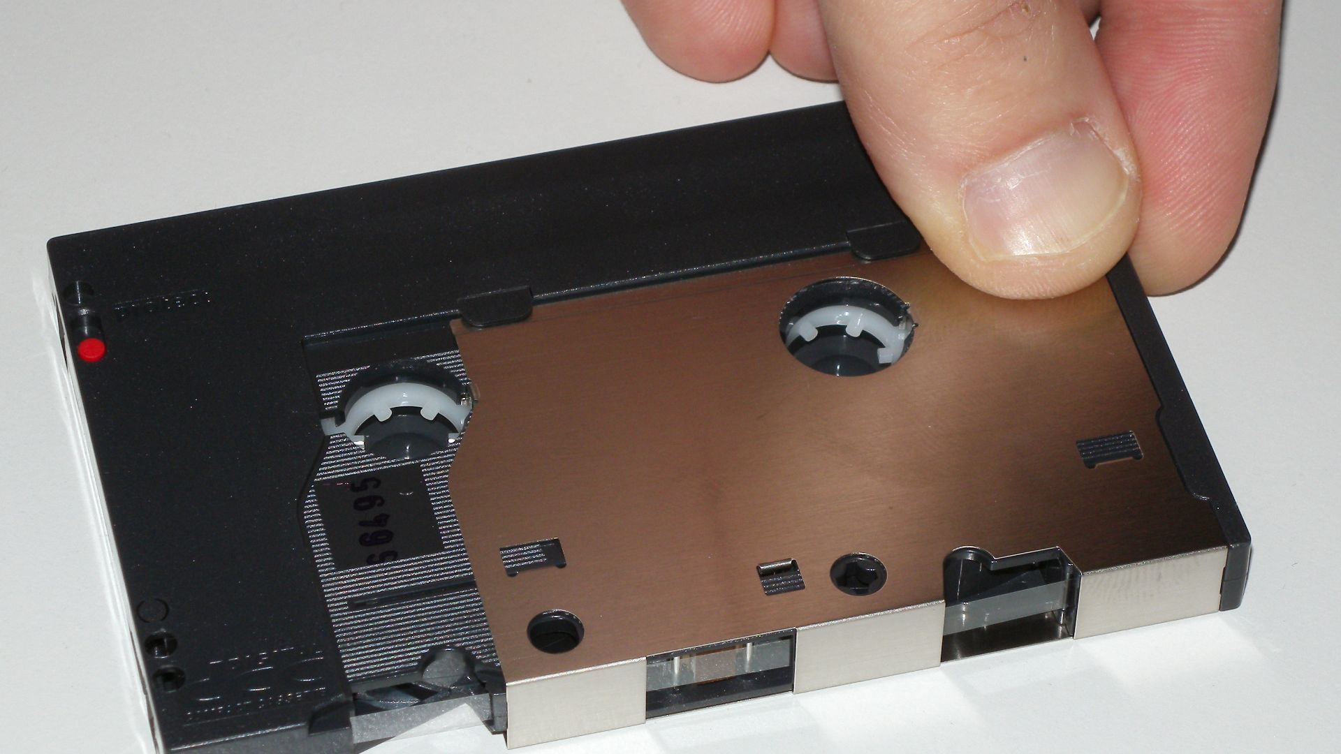 File:Philips Digital Compact Cassette open.JPG