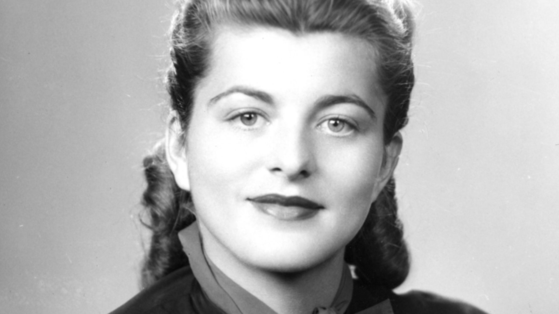 File:Patricia Kennedy Lawford - circa 1948.jpg