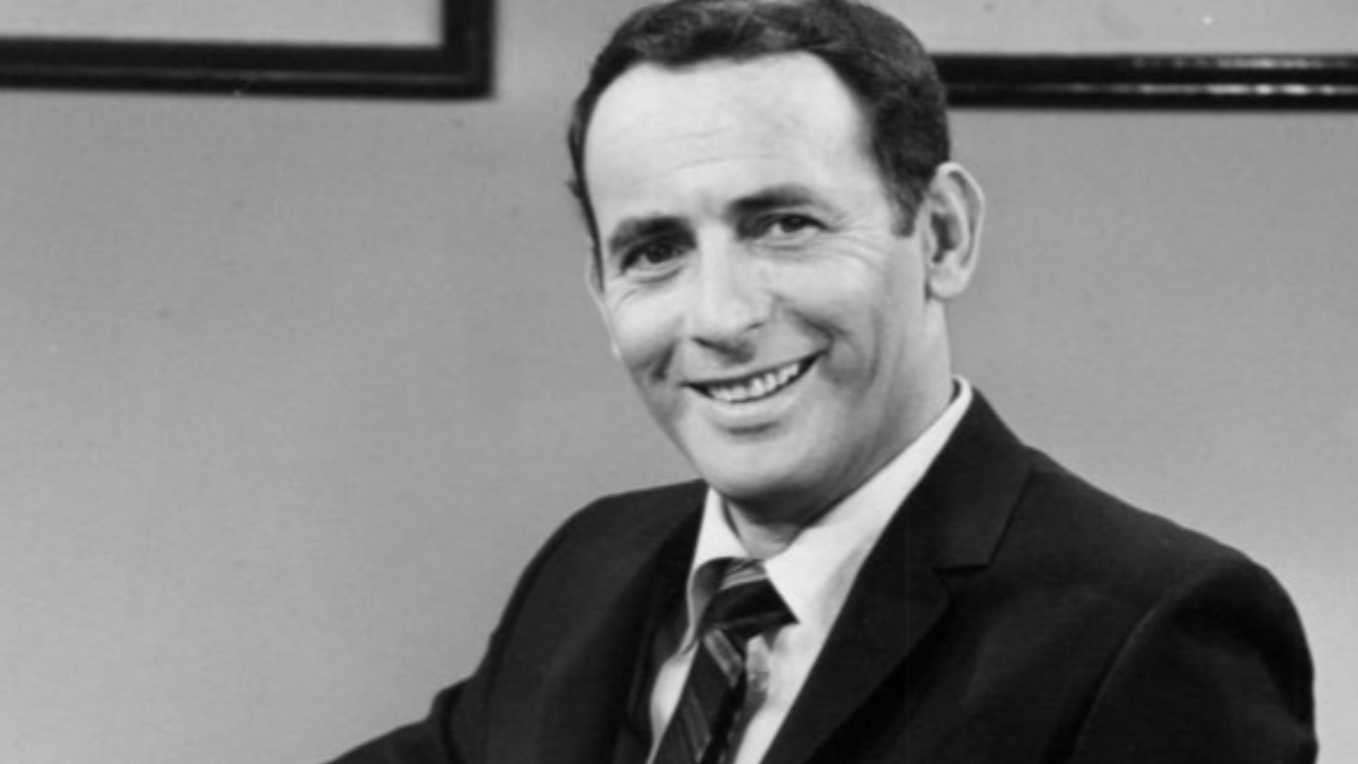 File:Joey Bishop 1962.JPG
