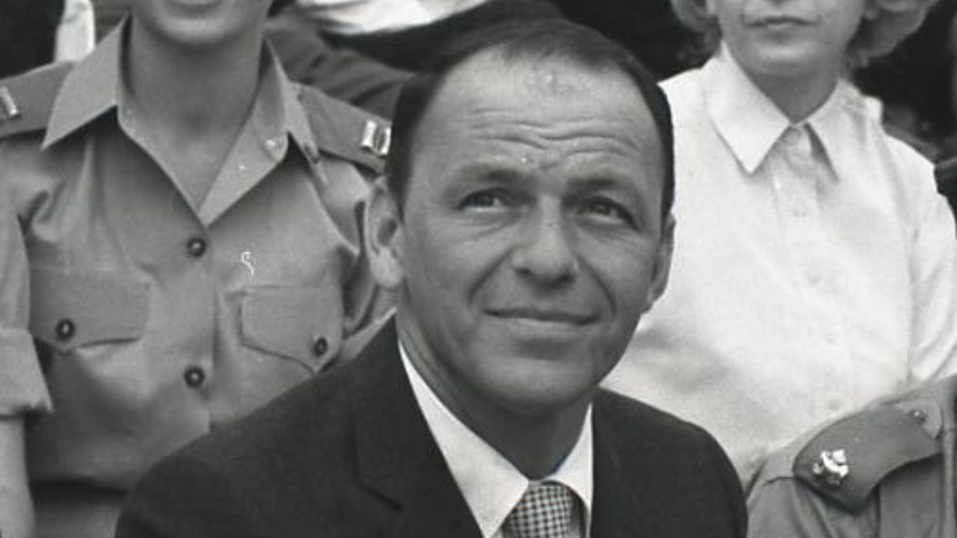 File:Frank Sinatra visit to Israel (997009326703605171).jpg