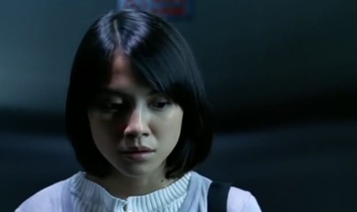 Screenshot from The Eye (2002)
