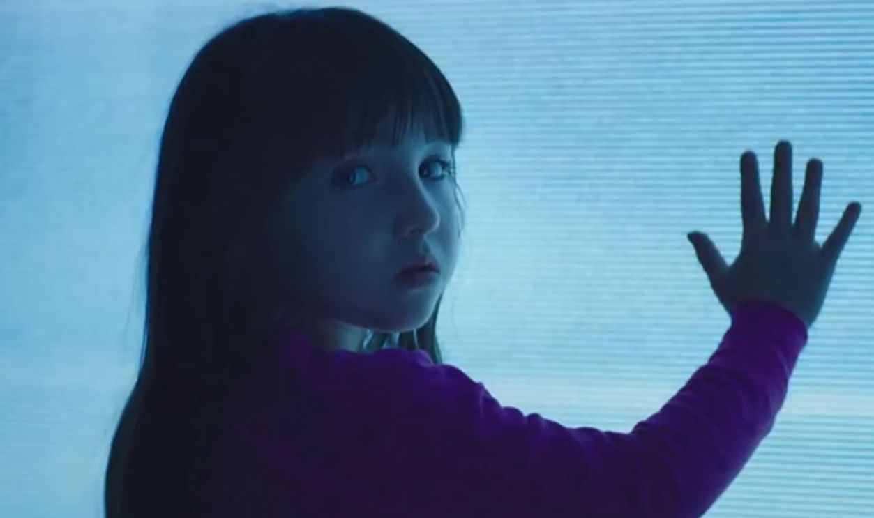 Screenshot from Poltergeist (2015)