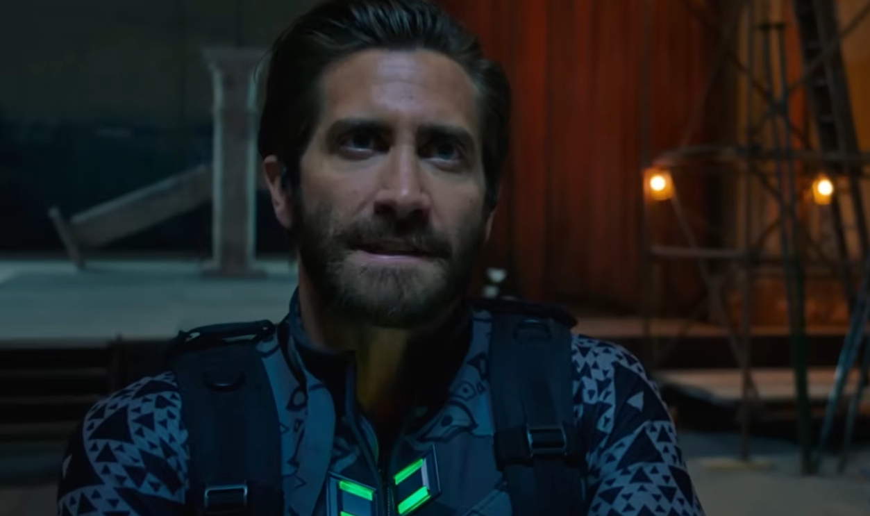 Jake Gyllenhaal As Bruce Wayne (Batman Begins)