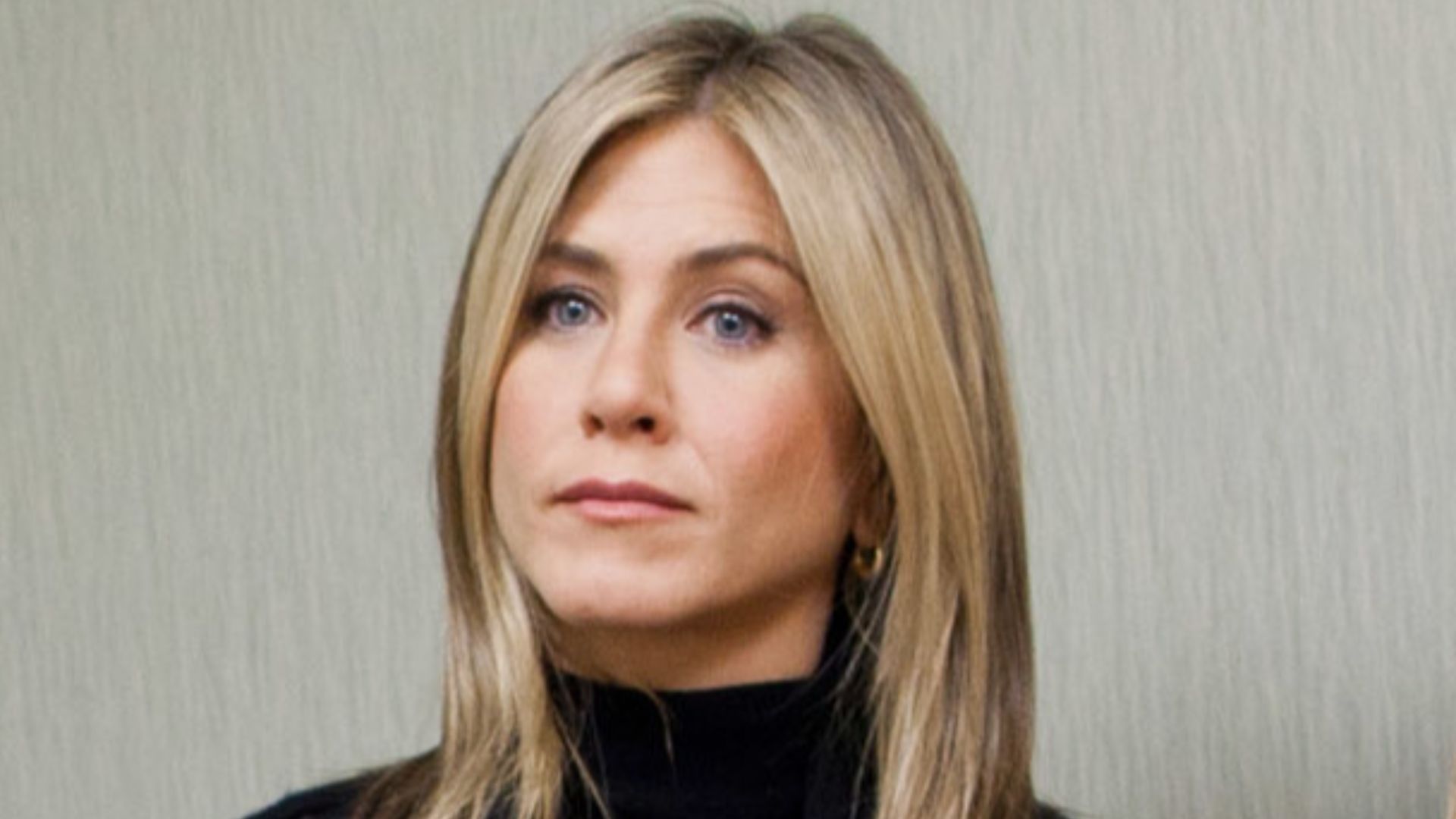 File:Jennifer Aniston and Kristin Hahn (cropped).jpg