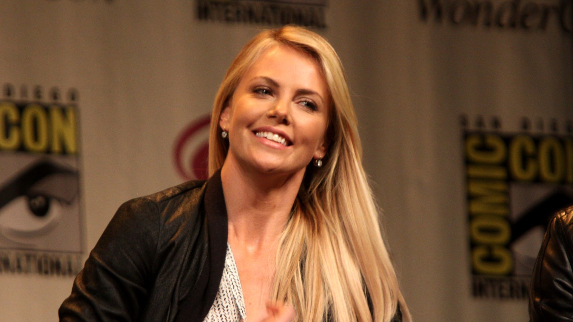 File:Charlize Theron (6852646436).jpg