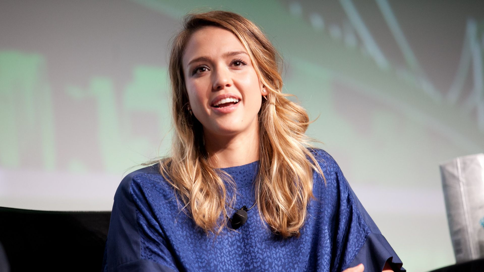 File:Jessica Alba (7981283971).jpg