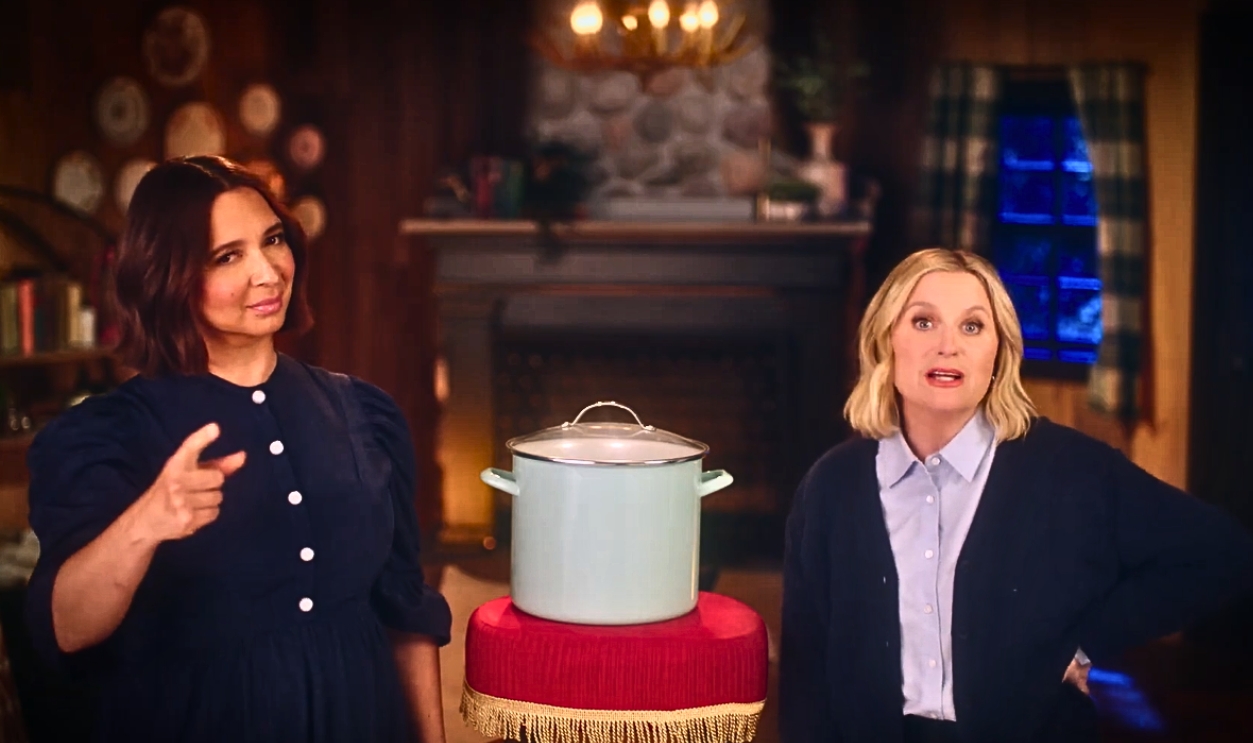 Screenshot from Baking It (2021–)