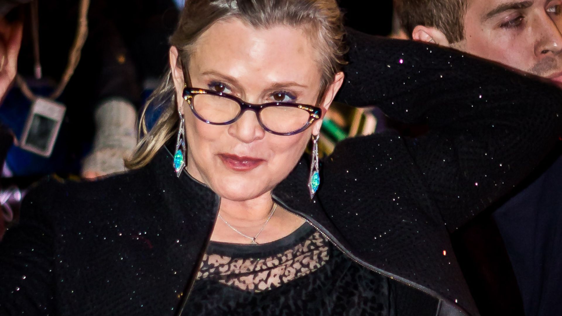 File:Carrie Fisher at UK premiere of Force Awakens.jpg