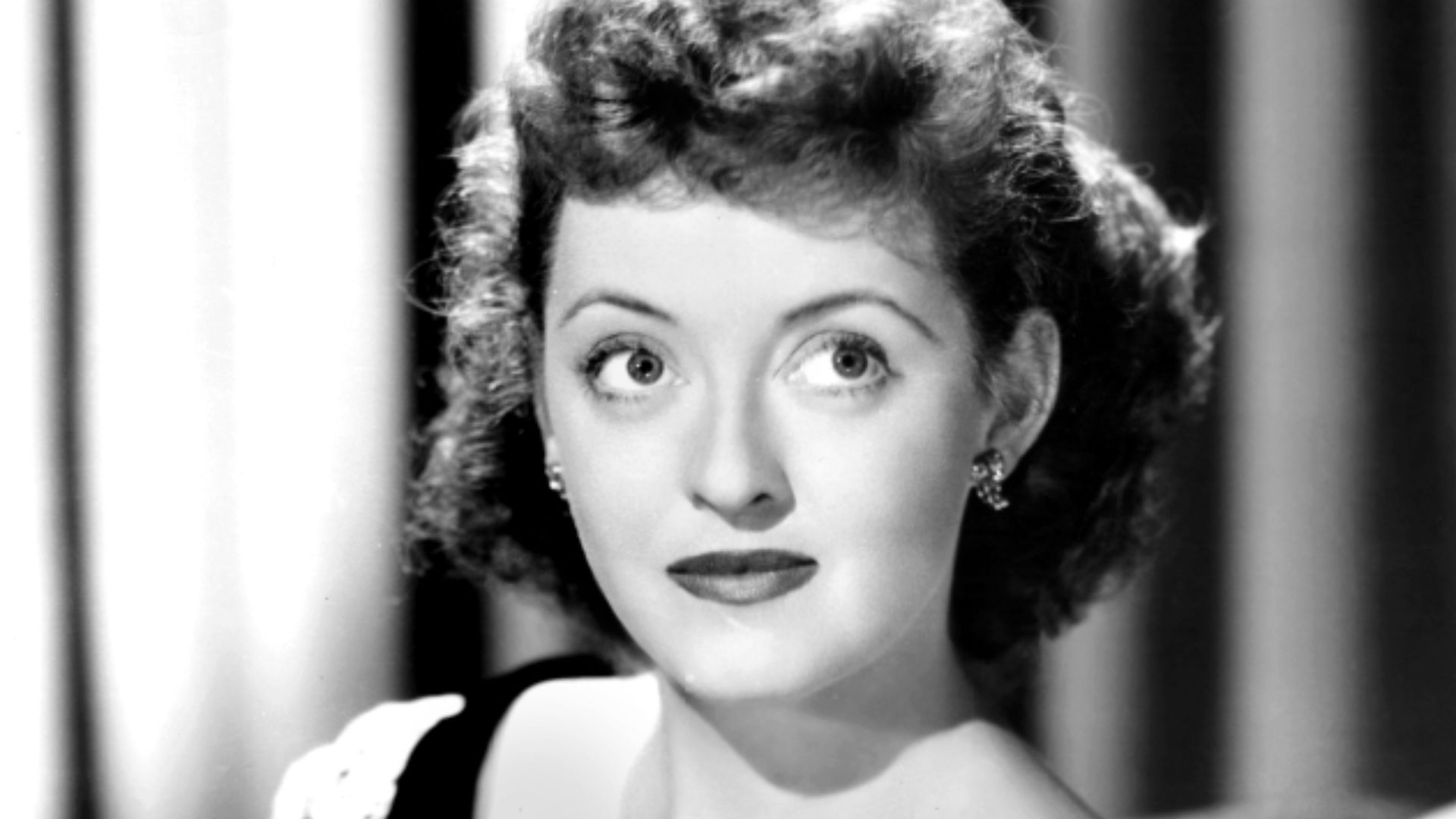 File:Bette Davis.jpg