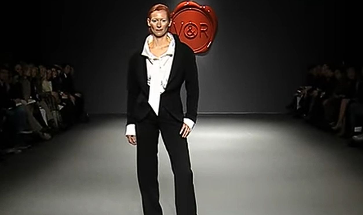 Tilda Swinton at Viktor & Rolf Spring 2003
