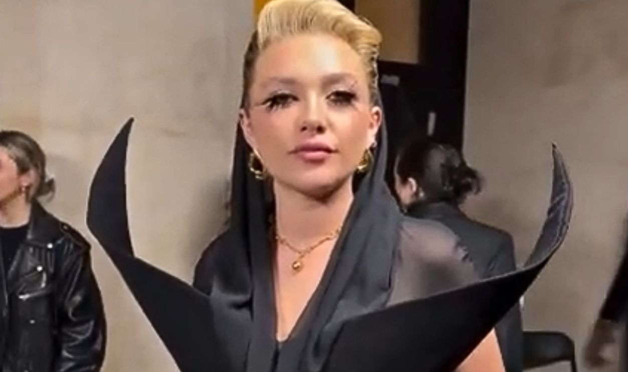 Florence Pugh At Harris Reed AW25