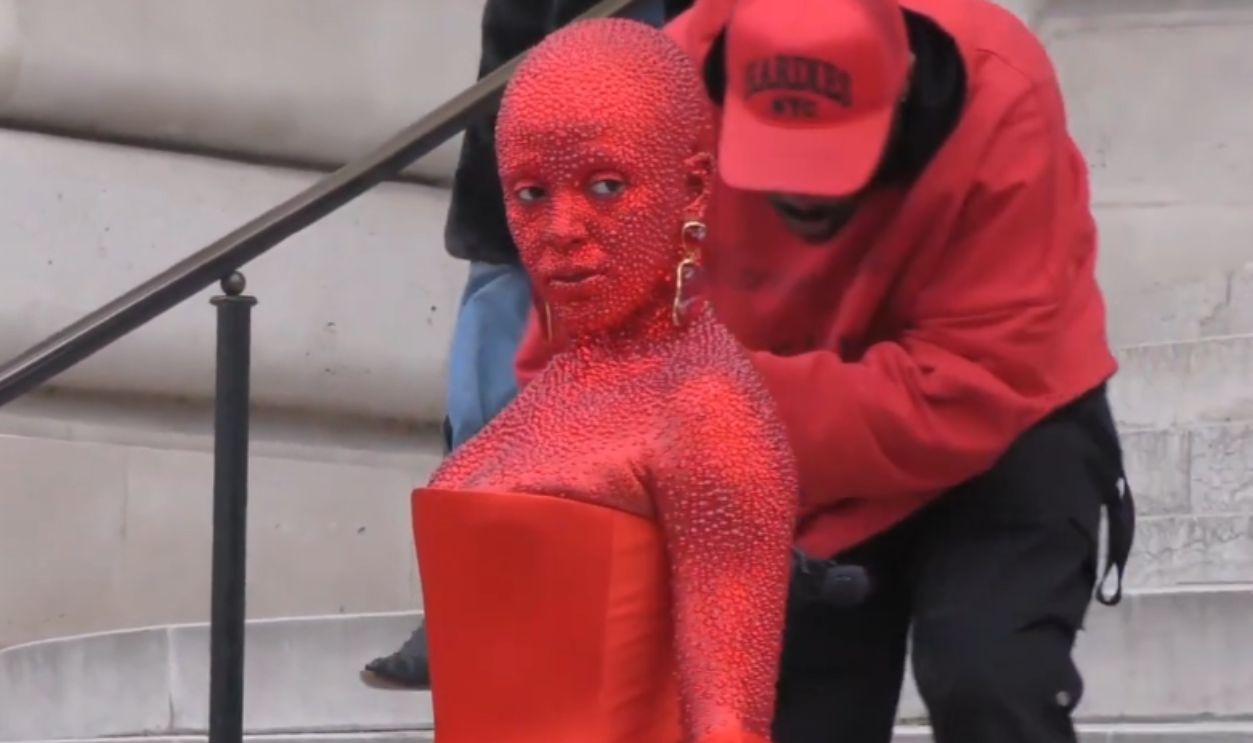 Doja Cat At Schiaparelli Haute Couture Spring 2023
