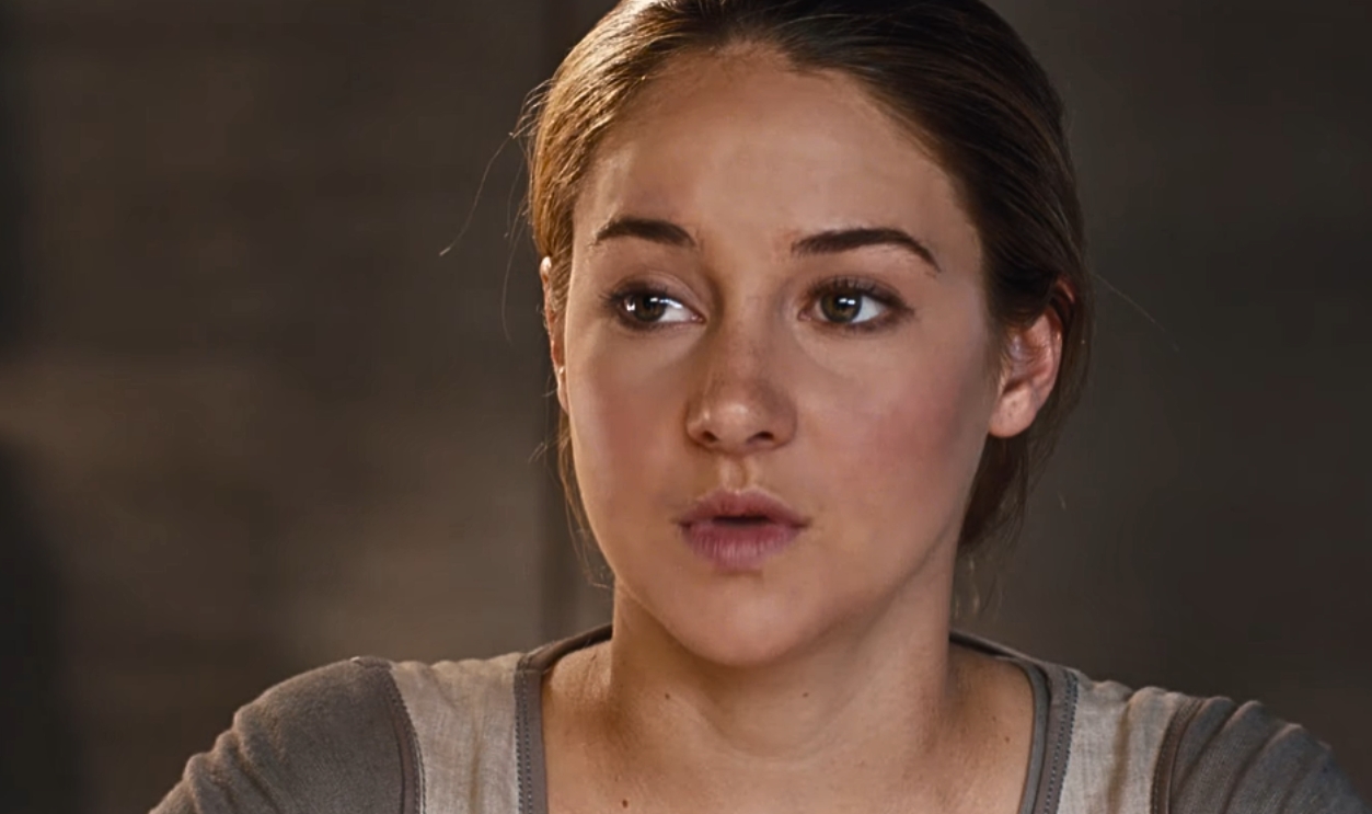 Screenshot from Divergent (2014)