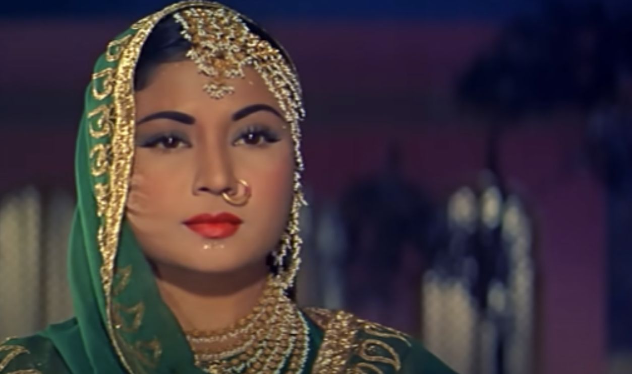 Screenshot from Pakeezah (1972)