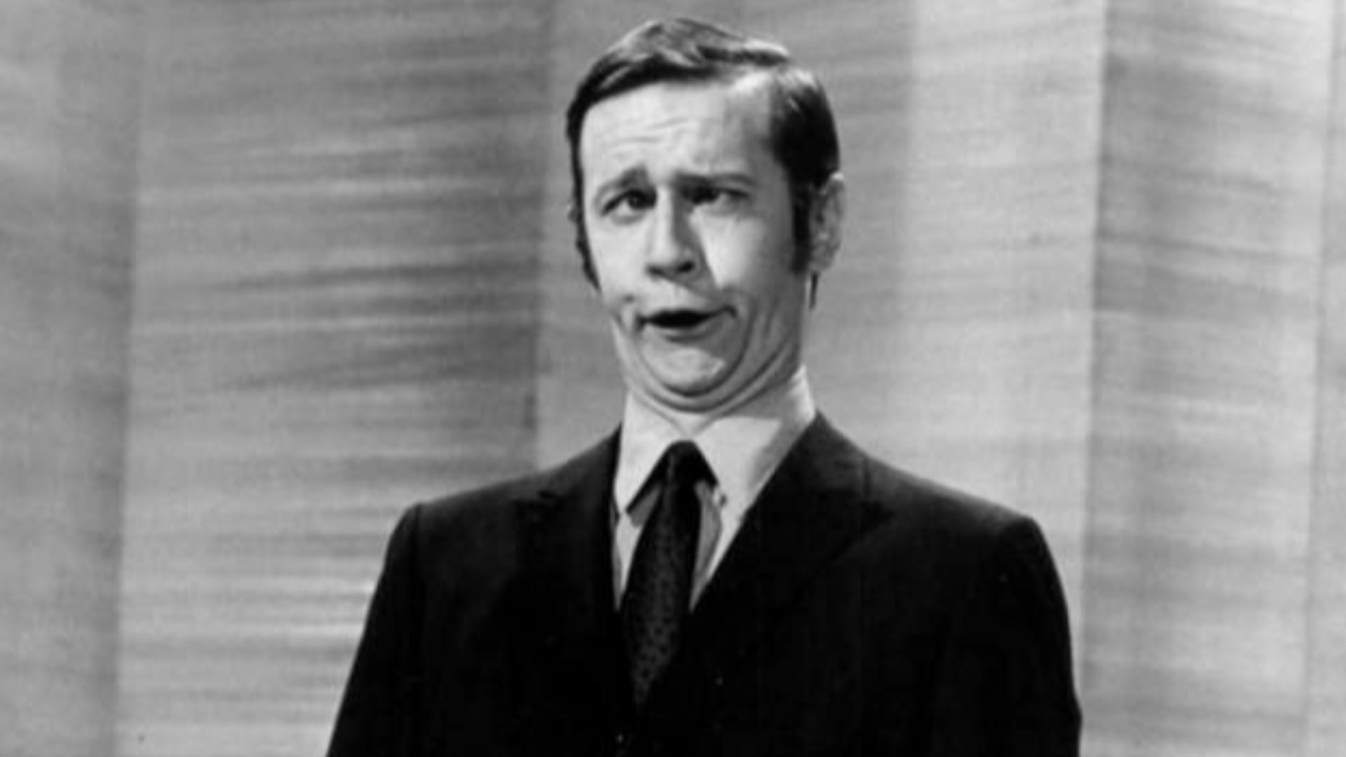 File:George Carlin 1969.JPG