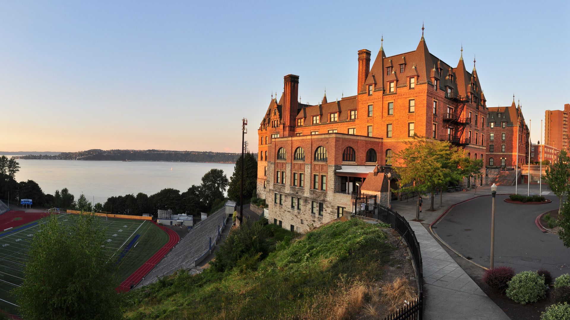 File:Tacoma - Stadium High School pano 06.jpg