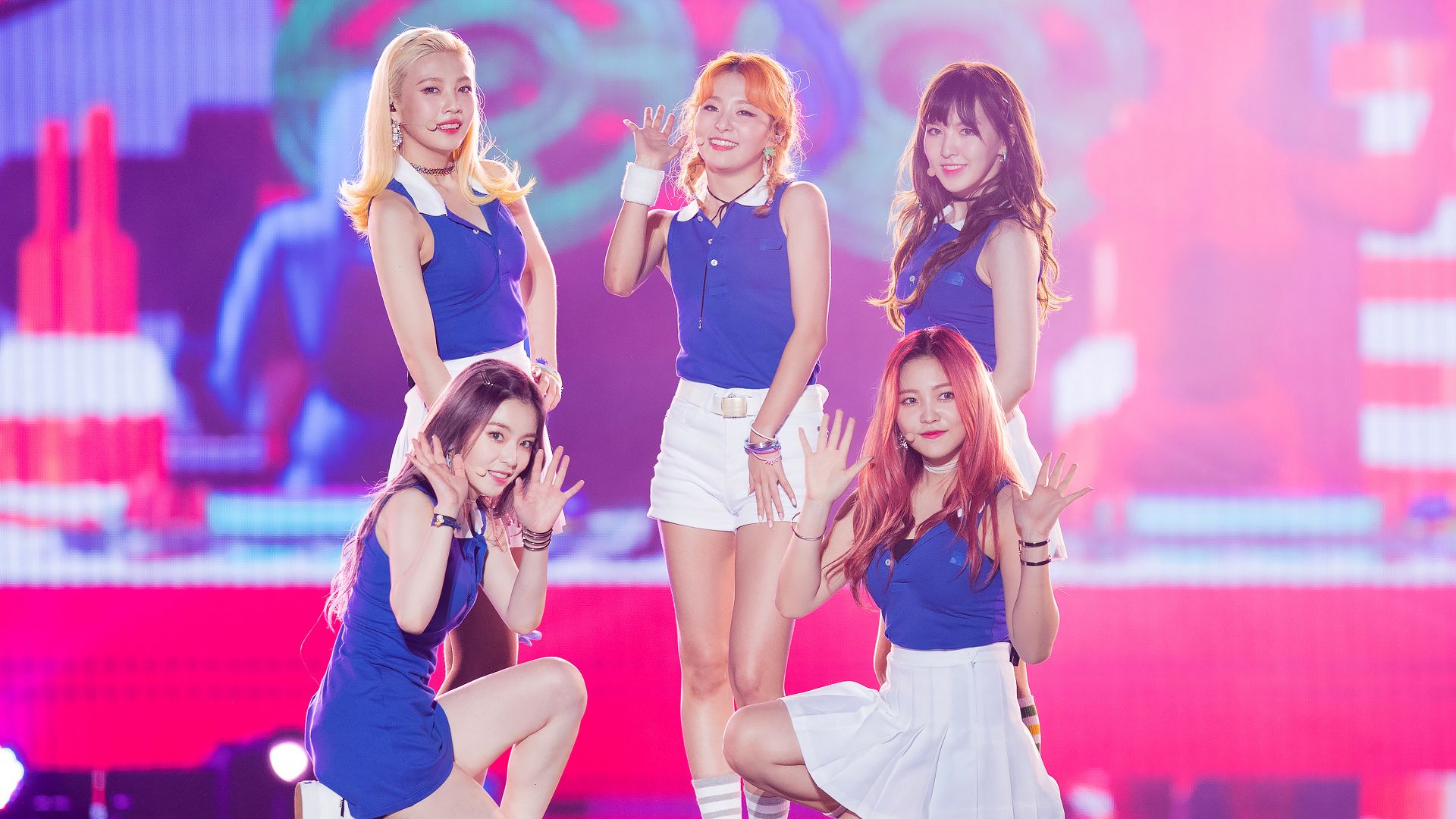 File:Red Velvet Hallyu Festival in Incheon 2016.jpg