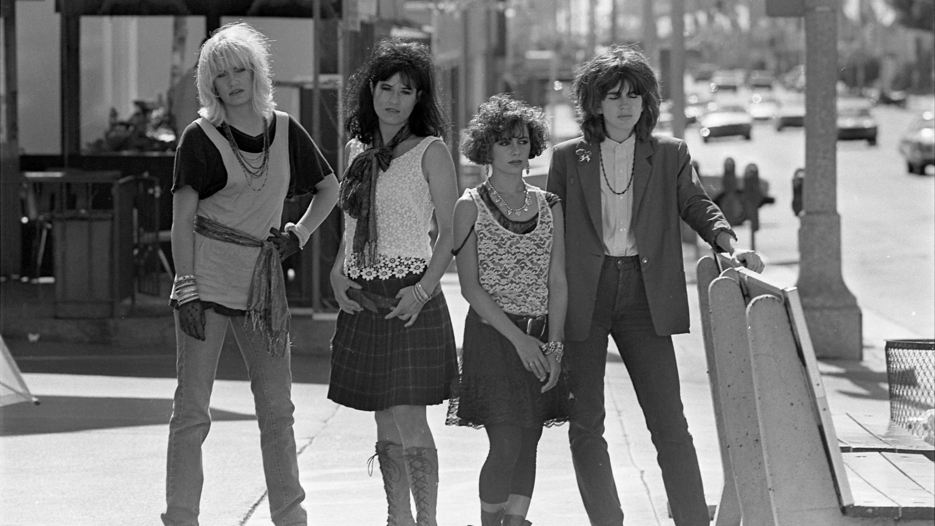 File:The Bangles, 1984.jpg